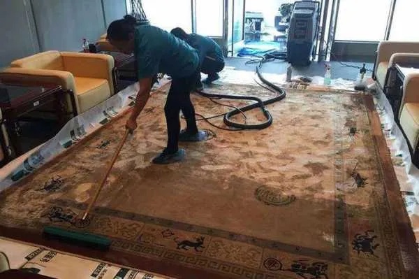 拆地毯晒地毯费用多少，地毯拆除晾晒价格参考