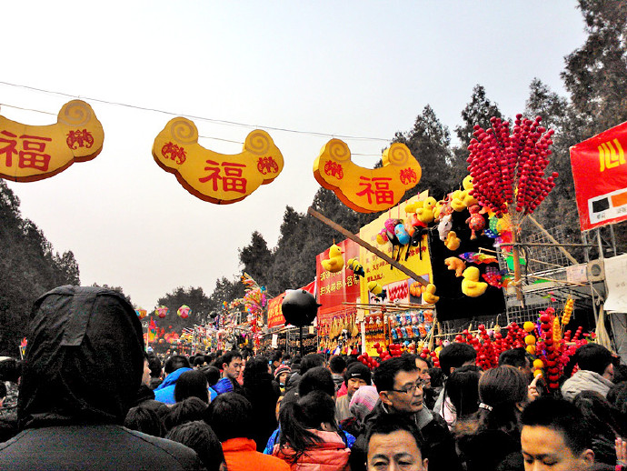 地毯庙会门票价格查询（地毯庙会门票价格）