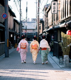 日本古装文化的魅力，探寻那些被称为和服的传统服饰品牌